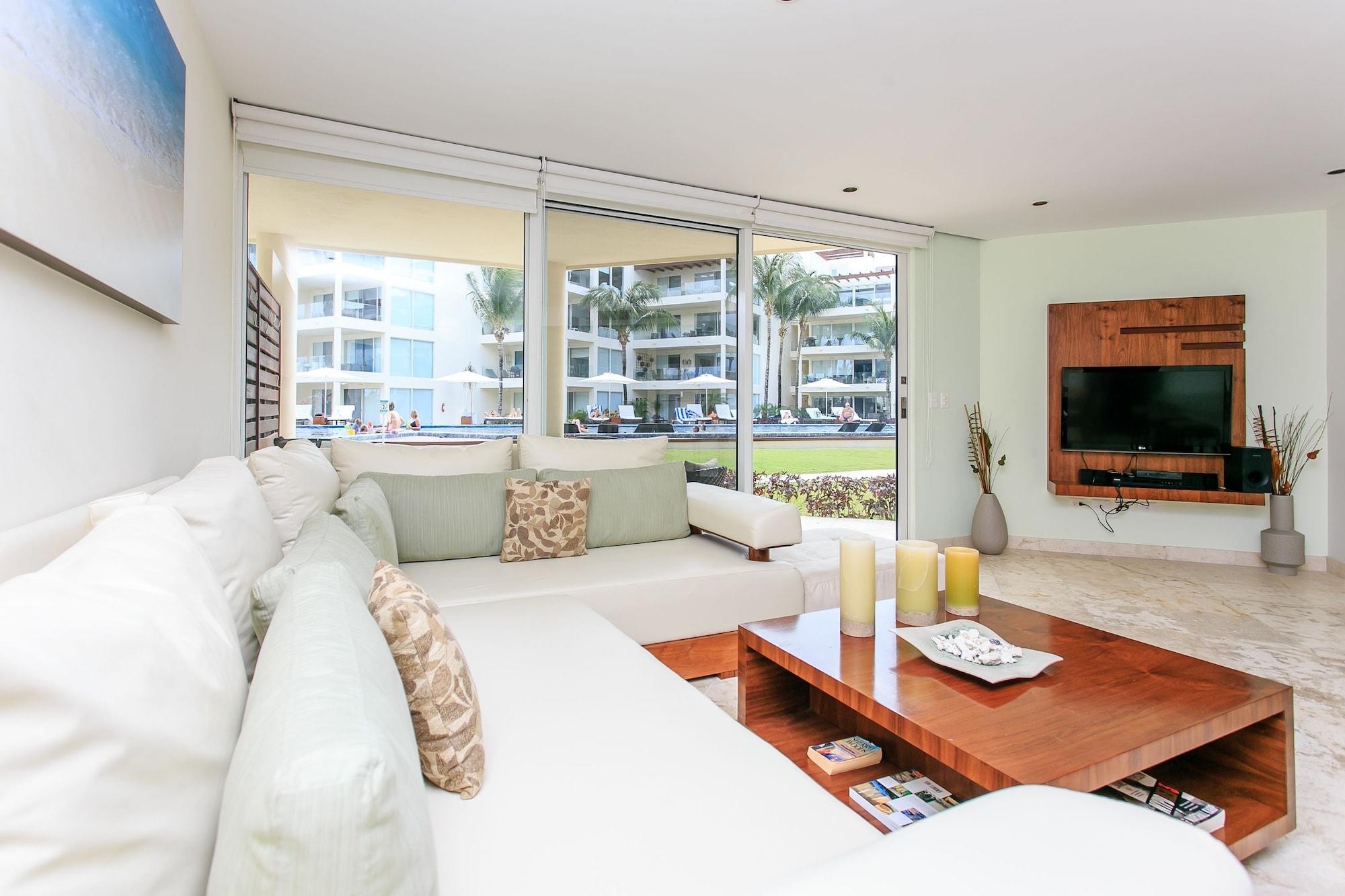 Elements By Playa Moments * Playa del Carmen